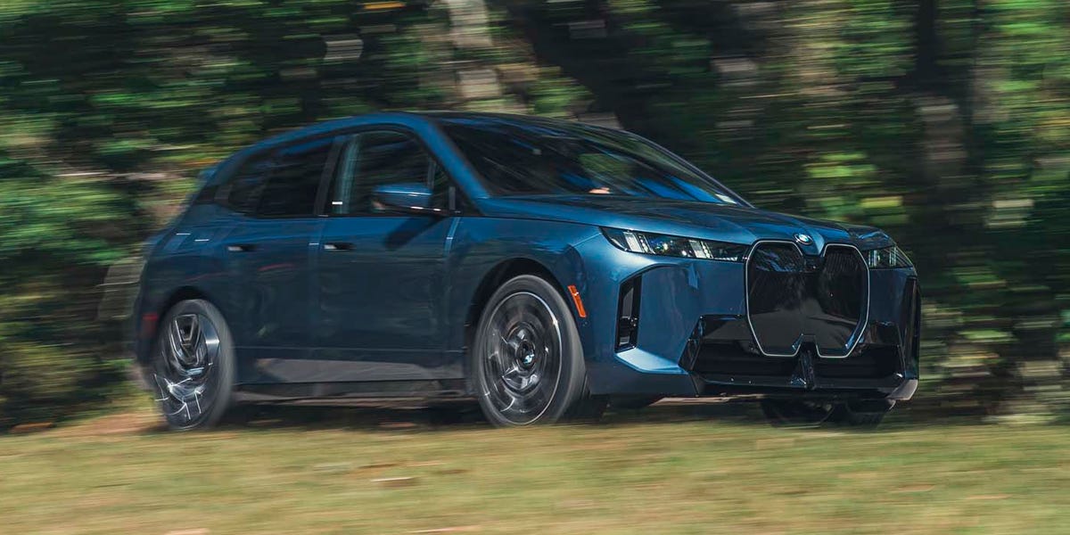 2026 BMW iX xDrive60