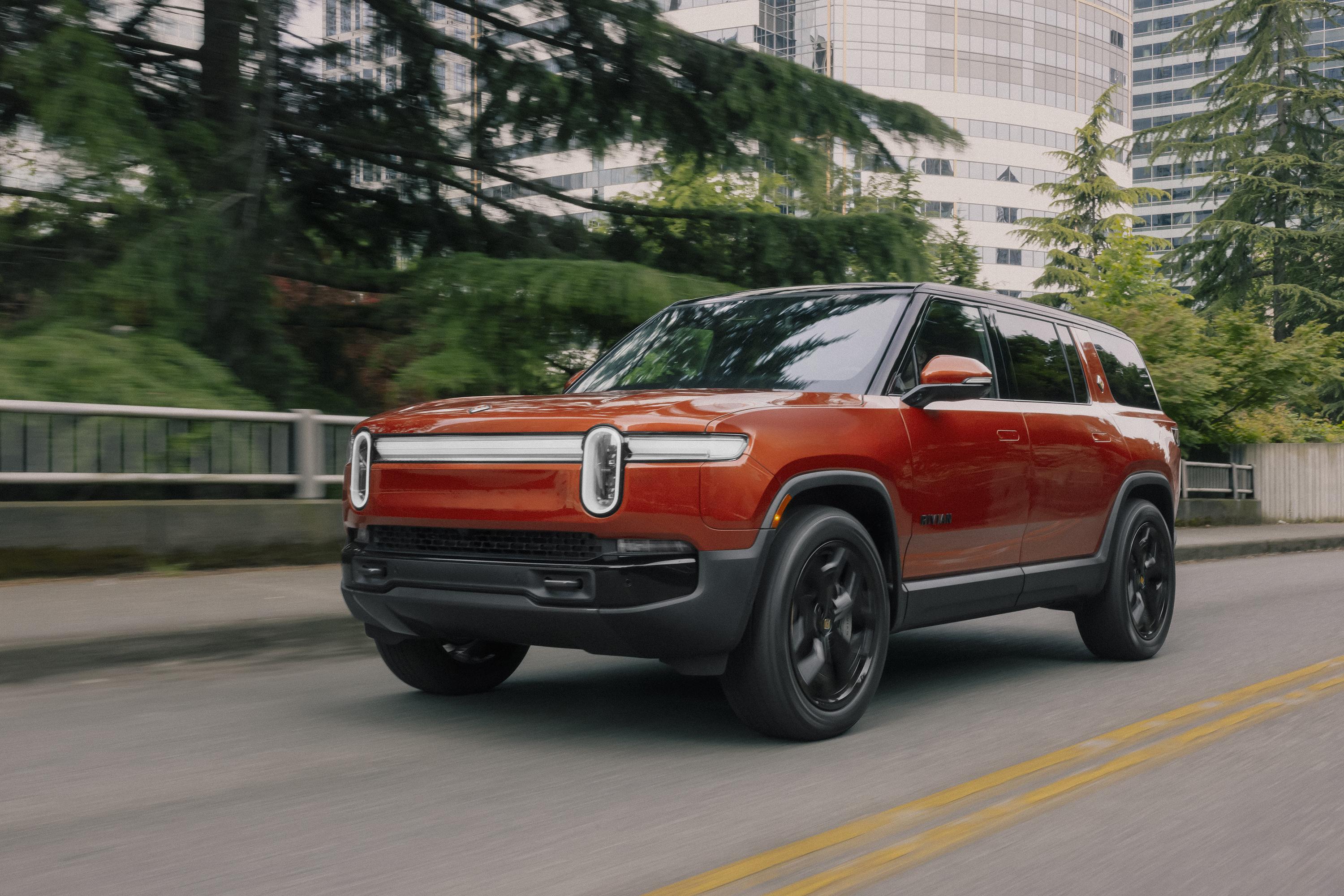 2026 Rivian R1S